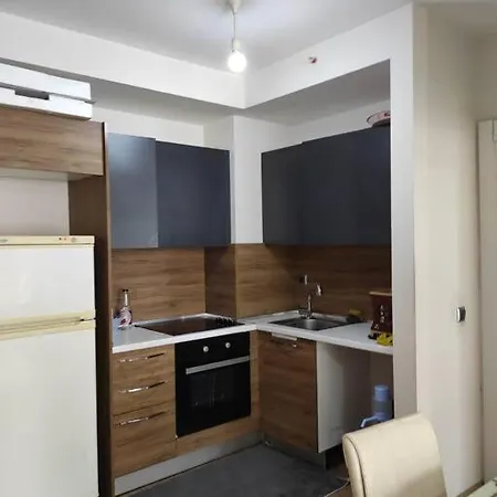 Daire Lovely Shared Place With Pool Near Everything *