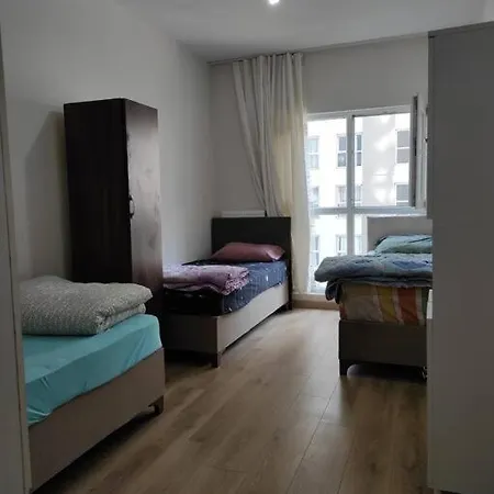 Lovely Shared Place With Pool Near Everything